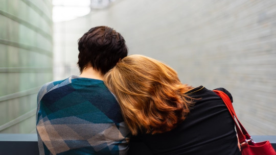 10 Consejos Esenciales para Consolar a una Pareja Triste 2 10 consejos esenciales para consolar a una pareja triste