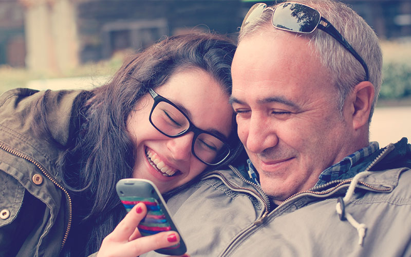 5 Claves para Conectar Mejor con Tu Hija: ¡Descúbrelas! 2 5 claves para conectar mejor con tu hija descubrelas