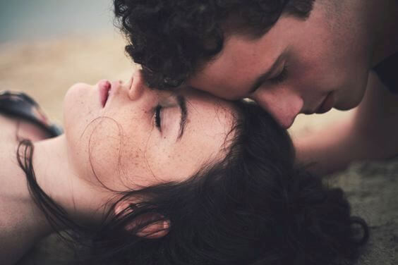 amor clandestino significado y peligros del encanto secreto