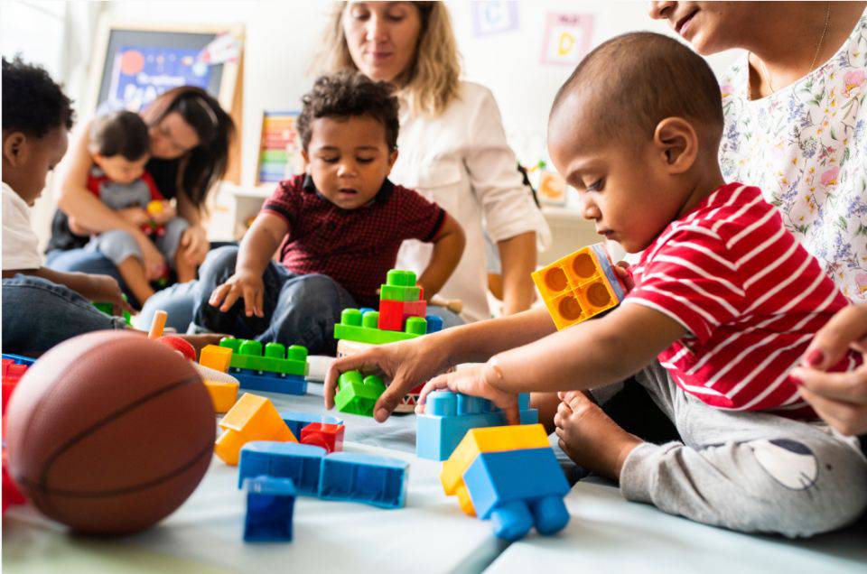 Beneficios Clave del Juego en el Desarrollo Infantil 2 beneficios clave del juego en el desarrollo infantil