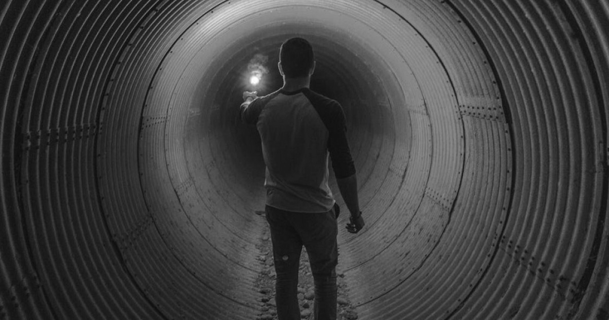Claustrofobia: CAUSAS, SÍNTOMAS y TRATAMIENTOS EFECTIVOS 2 claustrofobia causas sintomas y tratamientos efectivos