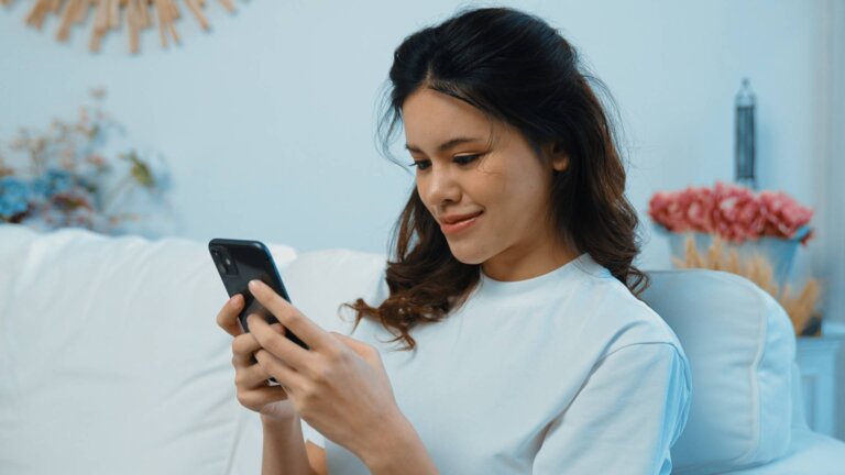como animar a alguien por whatsapp 6 consejos practicos