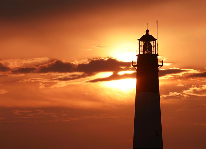 Descubre qué es un FARO: Tu Luz Guía en la Vida y Más 2 descubre que es un faro tu luz guia en la vida y mas