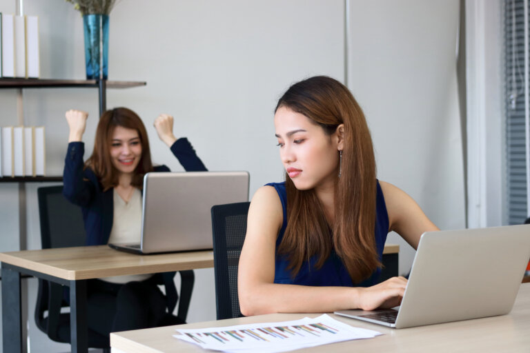envidias en el trabajo 5 senales que debes conocer