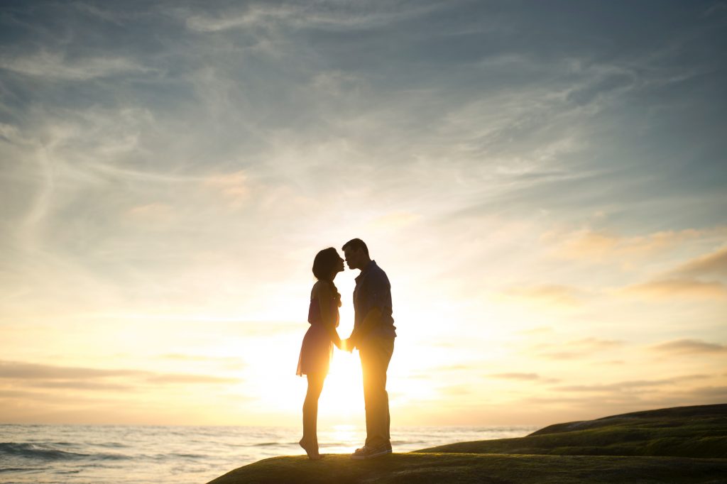 HOMBRES ENAMORADOS: Pueden ACOSTARSE con OTRA Descúbrelo 2 hombres enamorados pueden acostarse con otra descubrelo