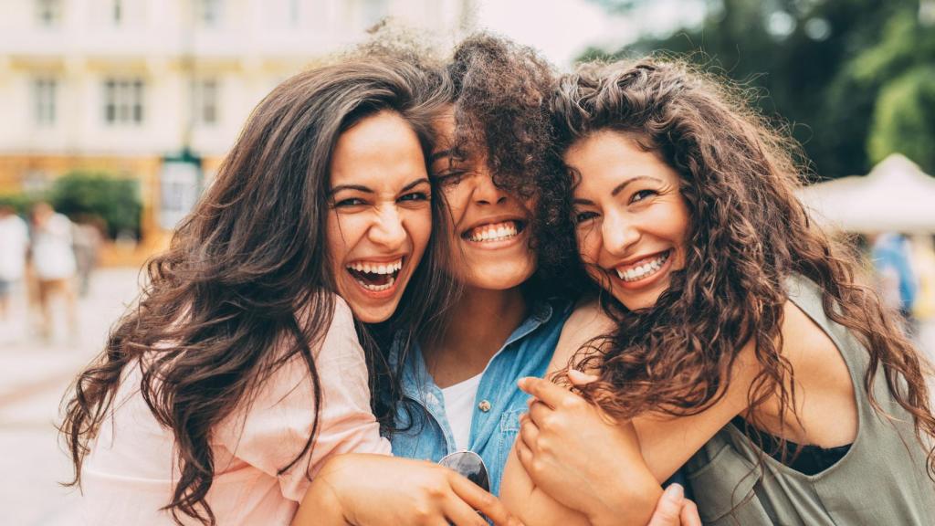 HORMONAS ENDORFINAS: Descubre Qué SON y Cómo Aumentarlas 2 hormonas endorfinas descubre que son y como aumentarlas