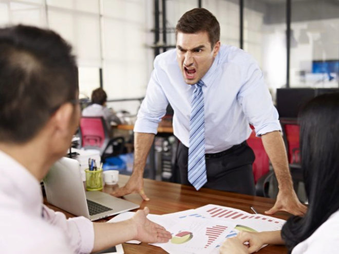 Incompetencia Laboral: Descubre al JEFE INÚTIL y sus Efectos 2 incompetencia laboral descubre al jefe inutil y sus efectos