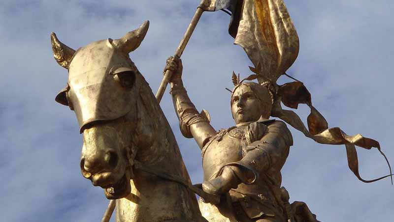 JUANA DE ARCO: La VALIENTE Guerrera y SANTA Francesa 2 juana de arco la valiente guerrera y santa francesa