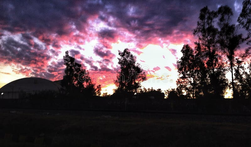 NUBES GRISAS en PAISAJES HERMOSOS - La BELLEZA Oculta 2 nubes grisas en paisajes hermosos la belleza oculta