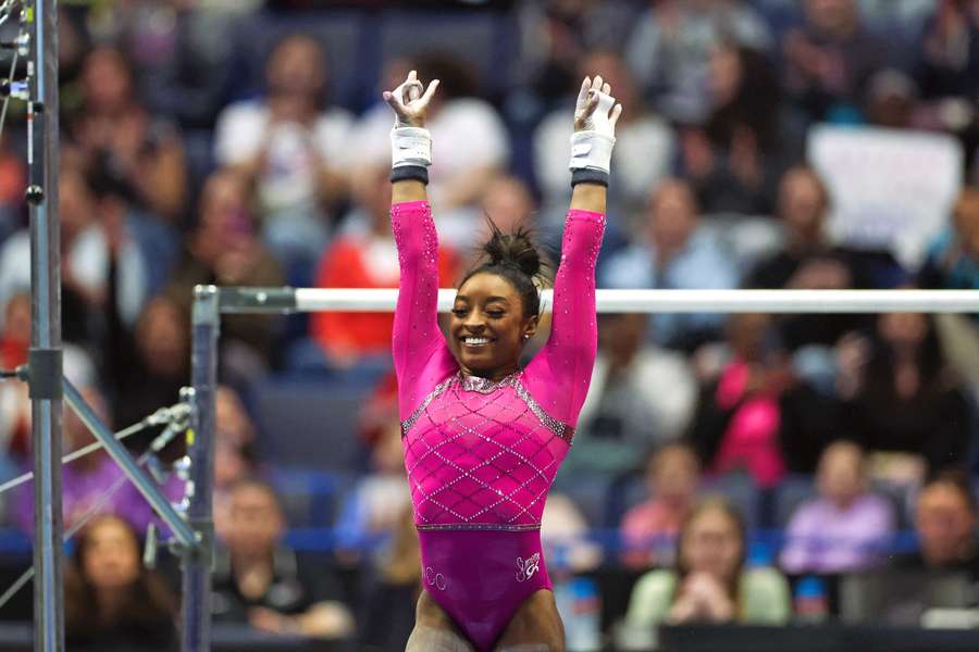 SIMONE BILES y su SALUD MENTAL - Terapia ONLINE en MADRID 2 simone biles y su salud mental terapia online en madrid