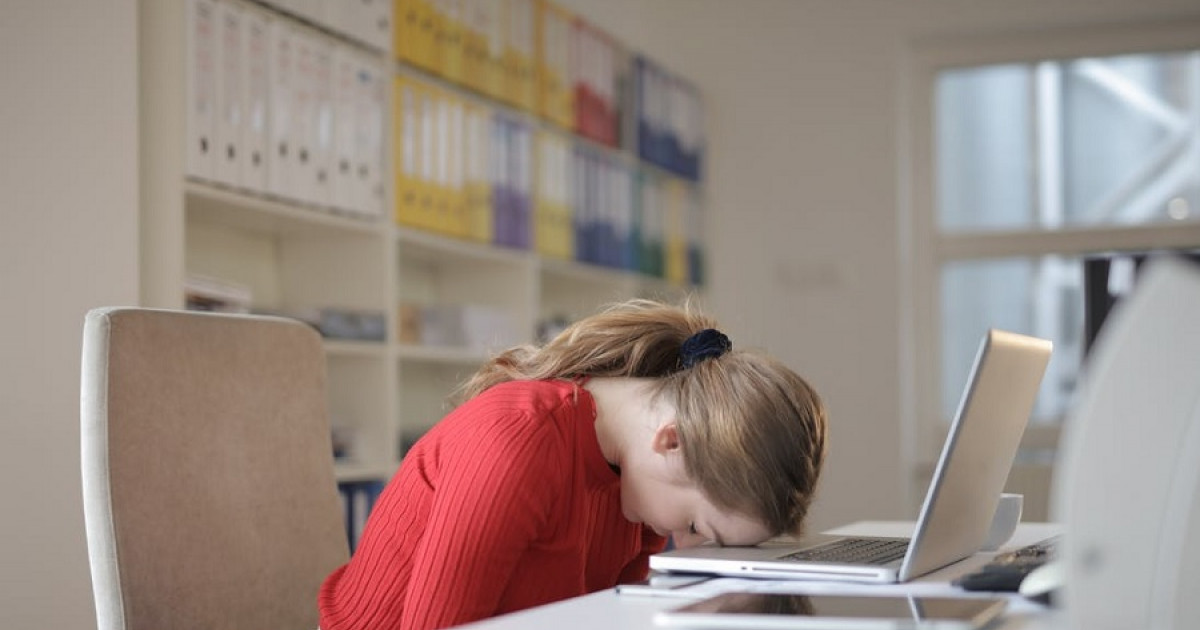 Síndrome de Estocolmo LABORAL: Qué es, SÍNTOMAS y SOLUCIONES 10 Síndrome de Estocolmo LABORAL: Qué es, SÍNTOMAS y SOLUCIONES