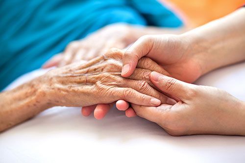 Síndrome del Cuidador: Síntomas y Tratamientos Efectivos 2 sindrome del cuidador sintomas y tratamientos efectivos