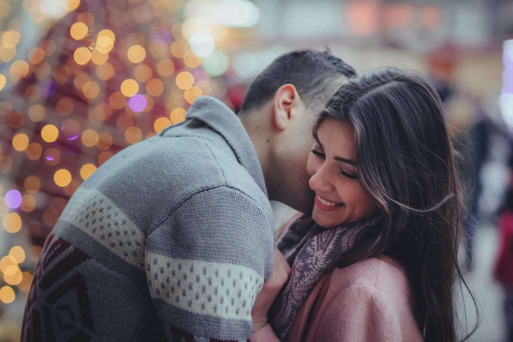 Soñar con BESOS en la MEJILLA - Descubre su SIGNIFICADO 2 sonar con besos en la mejilla descubre su significado