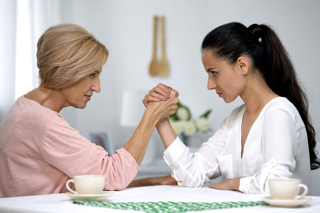 Suegra y Nuera: Mejora Tu Relación y Resuelve Conflictos 2 suegra y nuera mejora tu relacion y resuelve conflictos