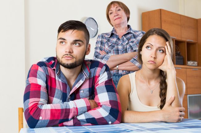 Suegras MALAS: Cómo Identificar a la SUEGRA TÓXICA 2 suegras malas como identificar a la suegra