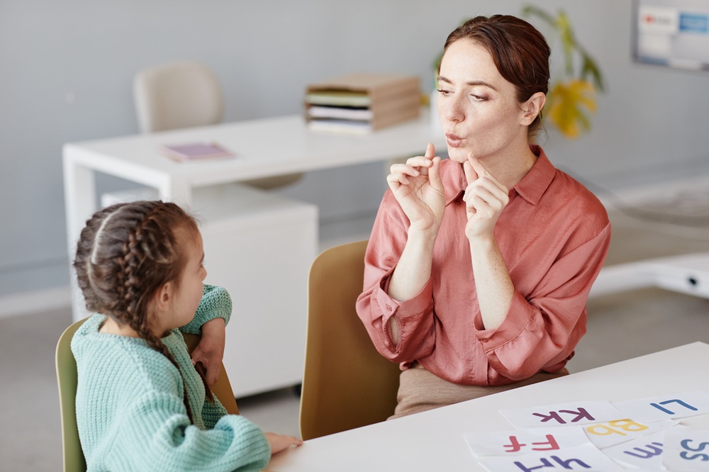 Tartamudear en NIÑOS: Causas y Tratamientos EFECTIVOS 2 tartamudear en ninos causas y tratamientos efectivos