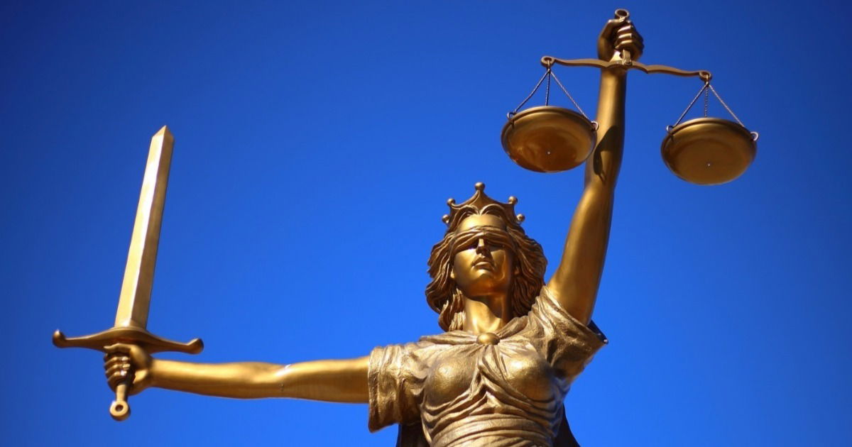 temis la diosa de la justicia en la mitologia griega
